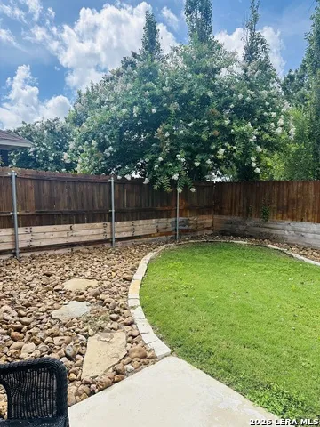 231 Navarro Xing #7B Seguin, TX 78155