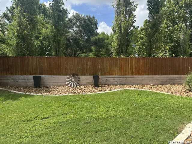 231 Navarro Xing #7B Seguin, TX 78155