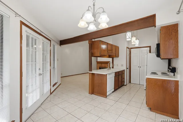8633 Datapoint Dr #258 San Antonio, TX 78229