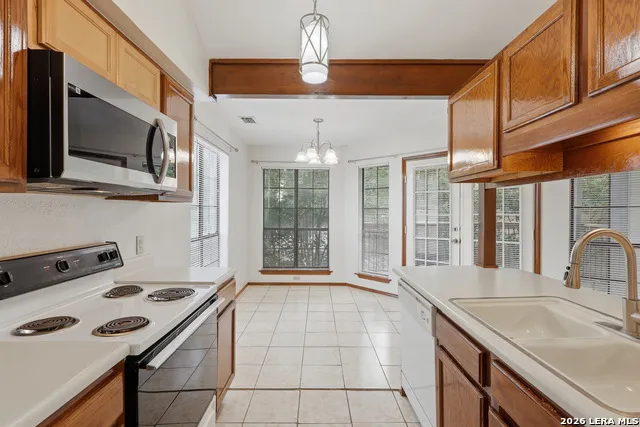 8633 Datapoint Dr #258 San Antonio, TX 78229