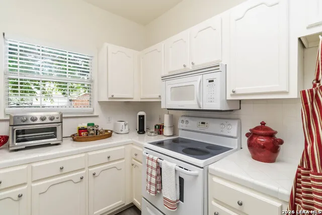 74 CHAPEL HILL CIR #74 San Antonio, TX 78240