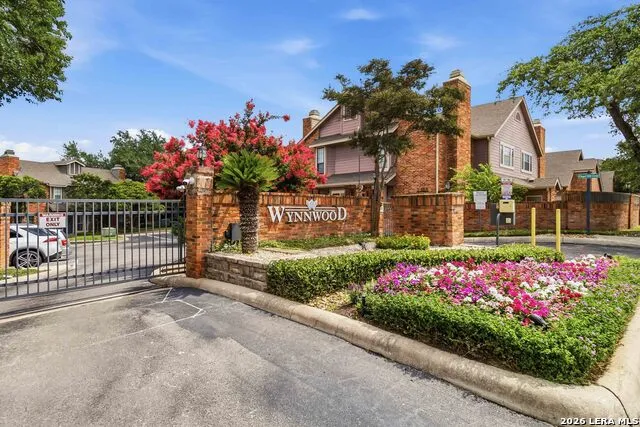 74 CHAPEL HILL CIR #74 San Antonio, TX 78240