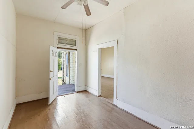 221 Leigh San Antonio, TX 78210