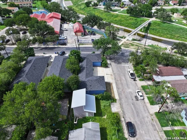 2902 S Laredo St San Antonio, TX 78207