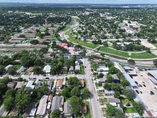 2902 S Laredo St San Antonio, TX 78207