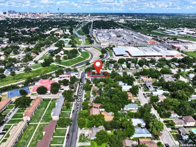 2902 S Laredo St San Antonio, TX 78207