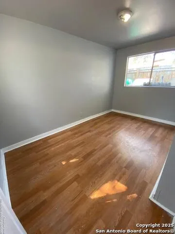 148 GIFFORD ST San Antonio, TX 78211