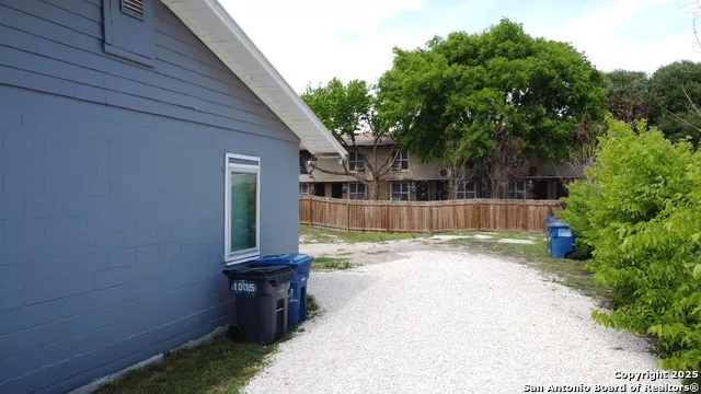 1007 EL PASO ST San Antonio, TX 78207