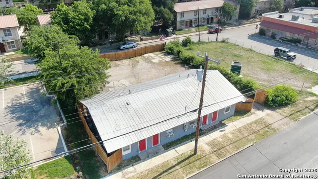 1007 EL PASO ST San Antonio, TX 78207