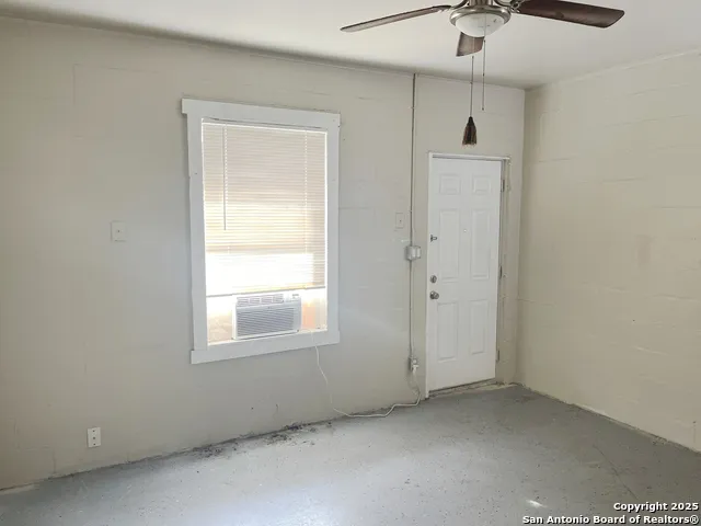 1007 EL PASO ST San Antonio, TX 78207