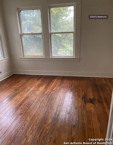 1221 Center San Antonio, TX 78202
