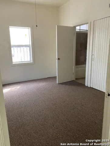 1221 Center San Antonio, TX 78202