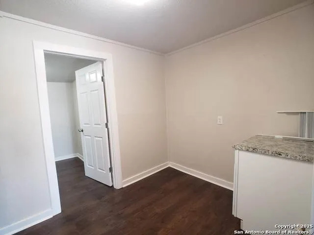 1529 WALTERS San Antonio, TX 78202