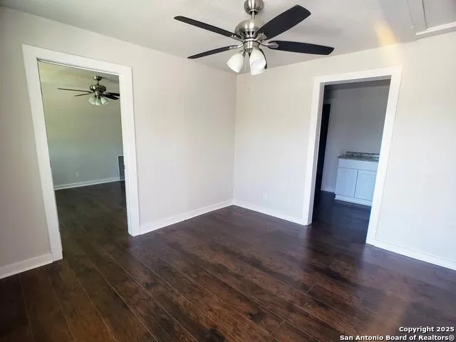 1529 WALTERS San Antonio, TX 78202