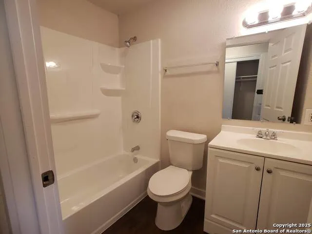 1529 WALTERS San Antonio, TX 78202