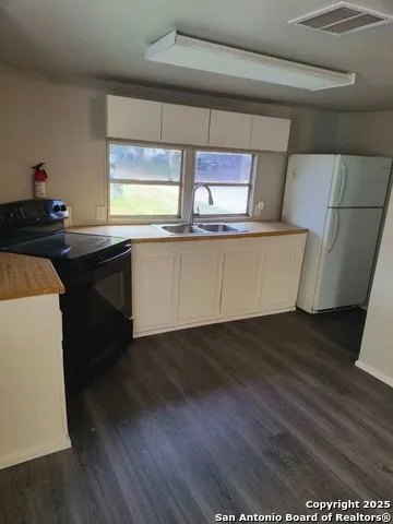 128 WINSHIP RD Pleasanton, TX 78064