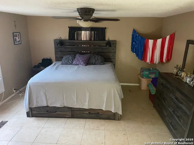 128 WINSHIP RD Pleasanton, TX 78064
