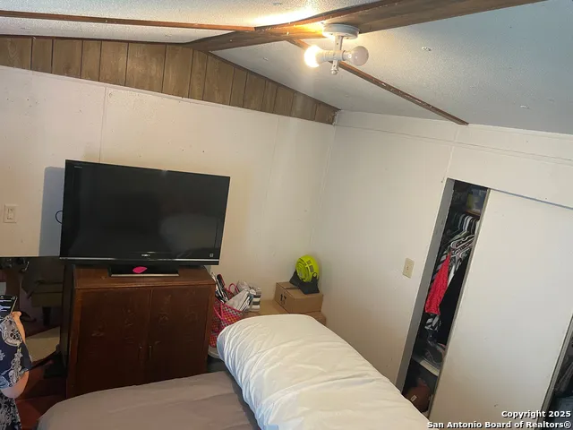 128 WINSHIP RD Pleasanton, TX 78064