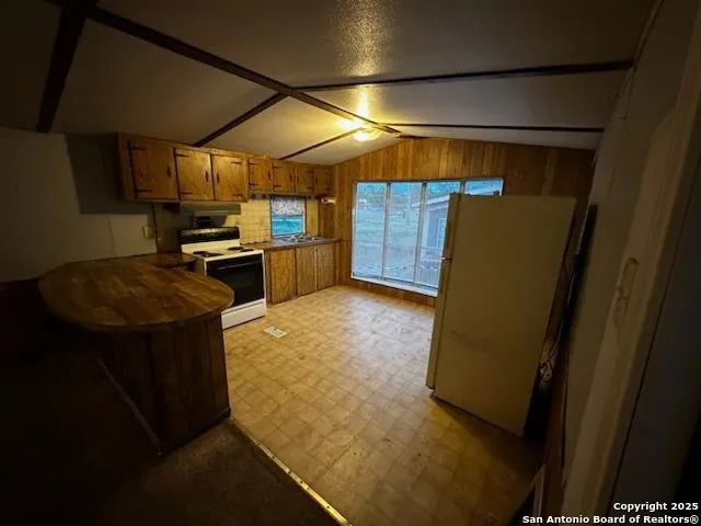 128 WINSHIP RD Pleasanton, TX 78064