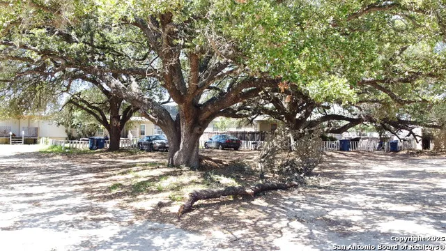 128 WINSHIP RD Pleasanton, TX 78064