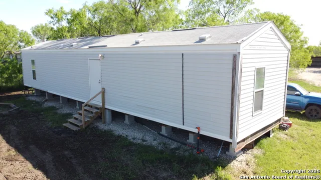 18234 Benton City Rd Von Ormy, TX 78073