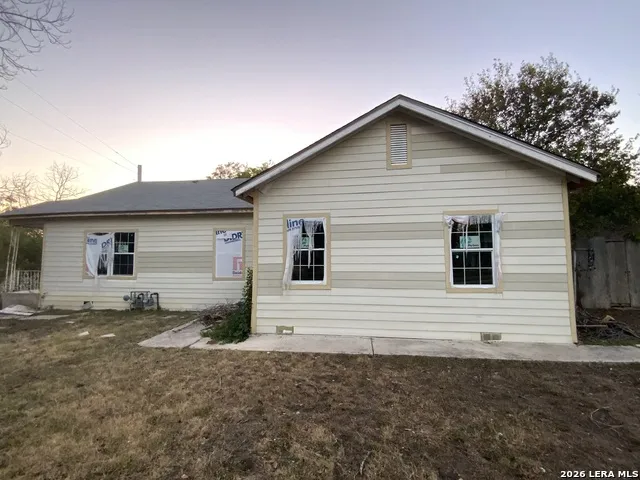 341&343 Avondale Ave San Antonio, TX 78223