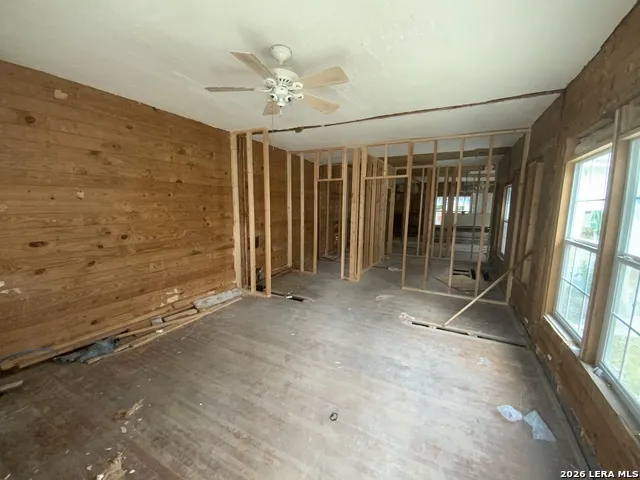 341&343 Avondale Ave San Antonio, TX 78223