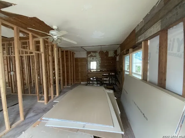 341&343 Avondale Ave San Antonio, TX 78223