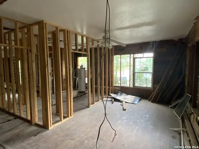 341&343 Avondale Ave San Antonio, TX 78223