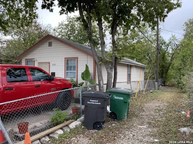 341&343 Avondale Ave San Antonio, TX 78223