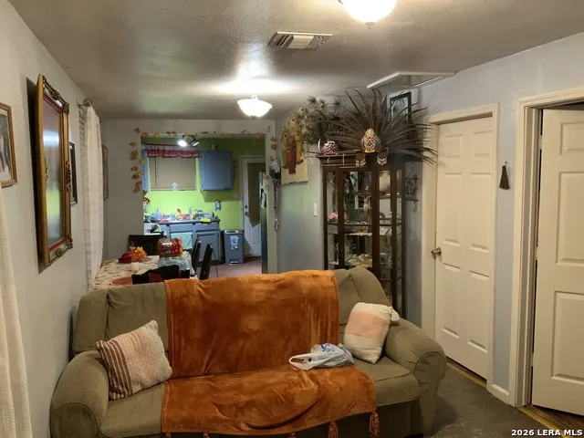 341&343 Avondale Ave San Antonio, TX 78223