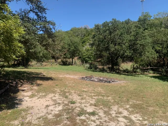 210 Mai Rd S Kerrville, TX 78028