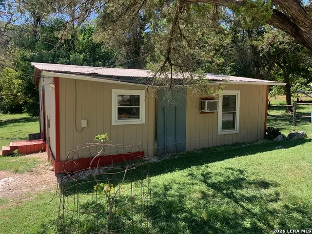 210 Mai Rd S Kerrville, TX 78028