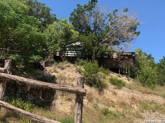210 Mai Rd S Kerrville, TX 78028