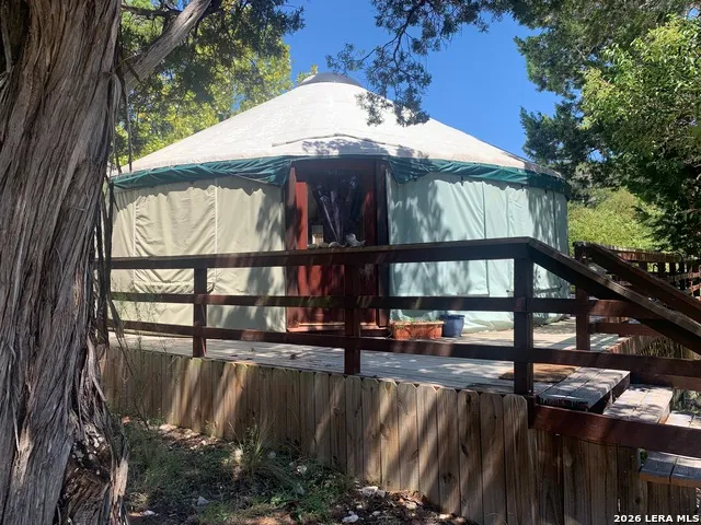 210 Mai Rd S Kerrville, TX 78028