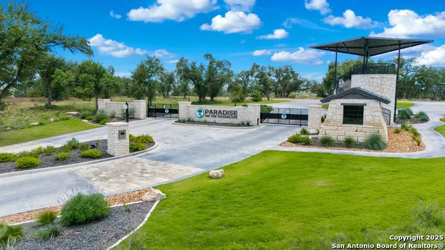928 Enchanted View Canyon Lake, TX 78133