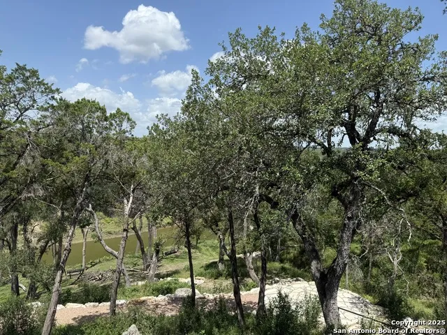 928 Enchanted View Canyon Lake, TX 78133