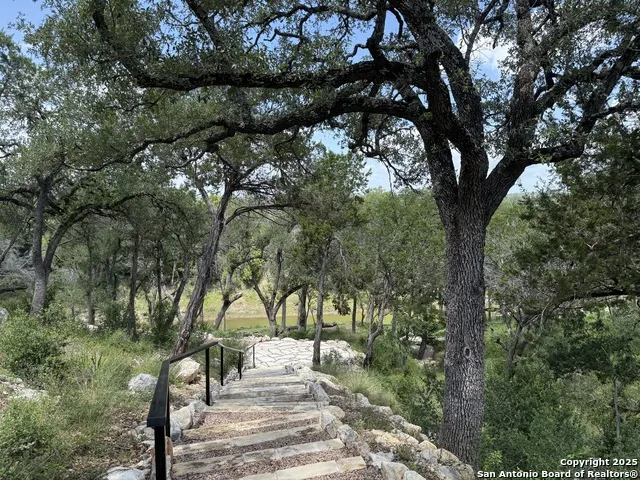 928 Enchanted View Canyon Lake, TX 78133