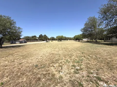 705 Pecan