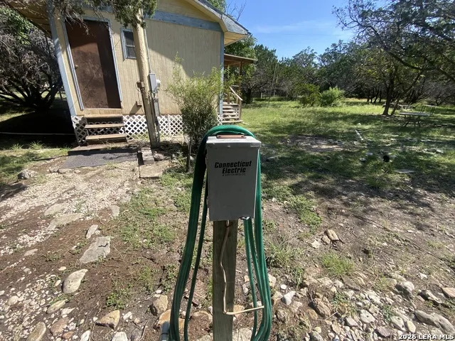 39 JIM DALRYMPLE DR Leakey, TX 78873