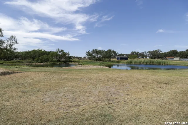 2 AC Coughran Rd Pleasanton, TX 78064
