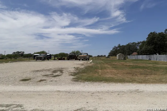 2 AC Coughran Rd Pleasanton, TX 78064