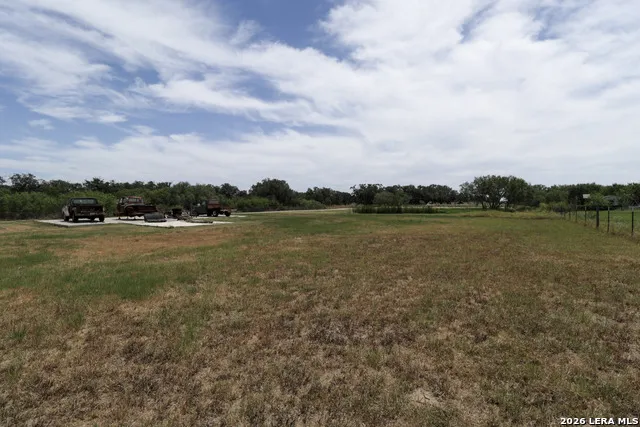 2 AC Coughran Rd Pleasanton, TX 78064