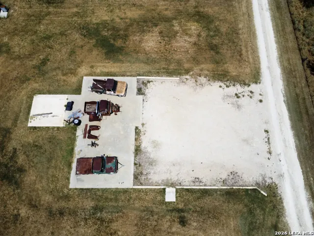 2 AC Coughran Rd Pleasanton, TX 78064