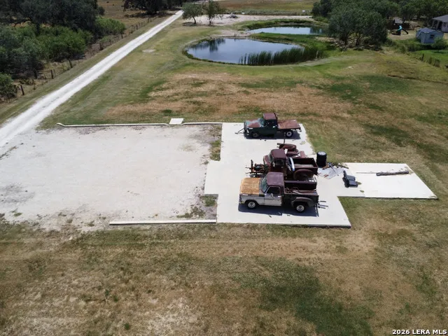 2 AC Coughran Rd Pleasanton, TX 78064