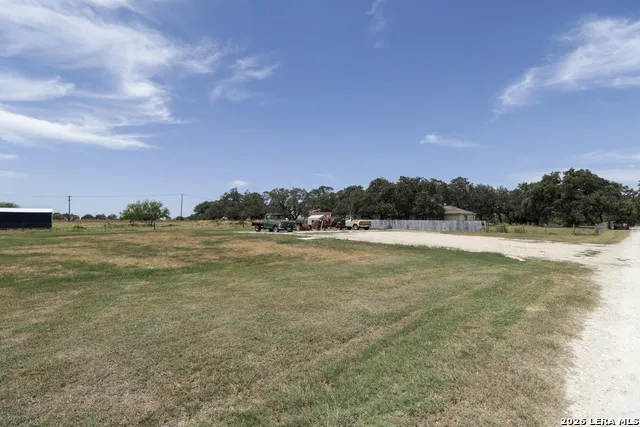 2 AC Coughran Rd Pleasanton, TX 78064