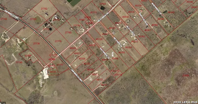 185 Westglen Martindale, TX 78655