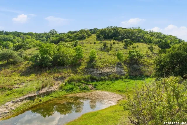 37 Busby Rd Boerne, TX 78006