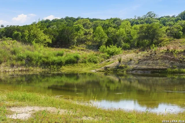 37 Busby Rd Boerne, TX 78006