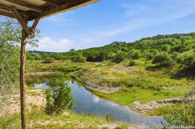 37 Busby Rd Boerne, TX 78006